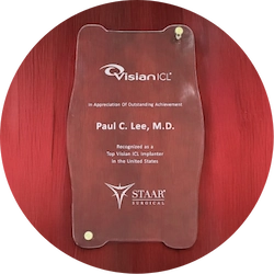 Top ICL Surgeon in the U.S. plaque awarded to Dr. Lee