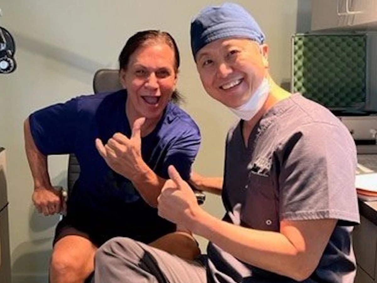 Refractive cataract surgery patient with Dr. Paul C. Lee at CCRS Los Angeles